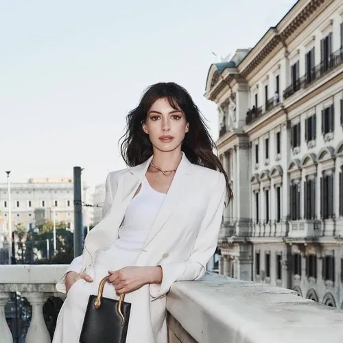 Anne Hathaway Stars in Bvlgari's Fall Accessory Campaign