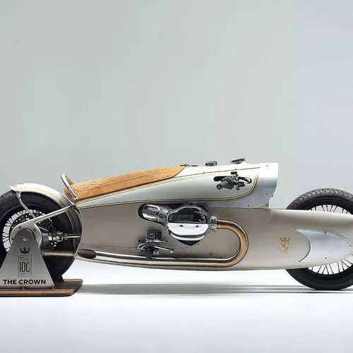 Designer Dirk Olerking Transforms BMW Motorrad's R18 The Crown for Its Centenary Celebration