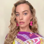 Margot Robbie Channels 90s Vibes in Emilio Pucci and Chanel for Mexican Photocall